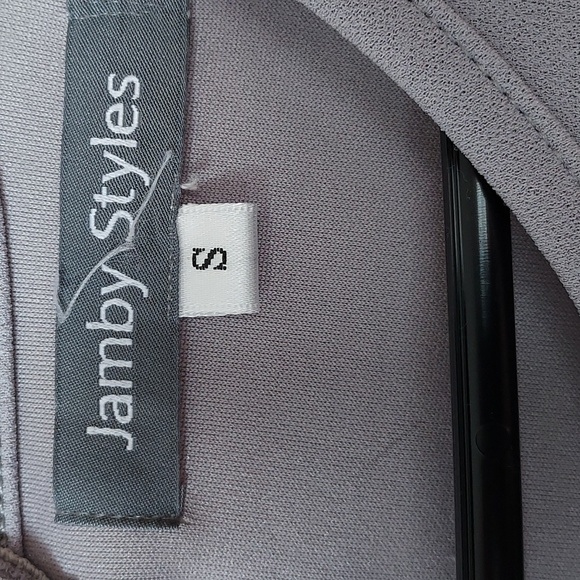 Jamby Styles small shirt sleeve midi dress grey pleated front - Picture 4 of 11